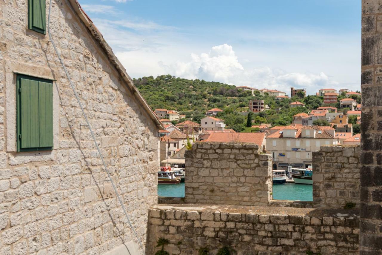 Villa Lino**** In The Heart Of Old Town Trogir Extérieur photo