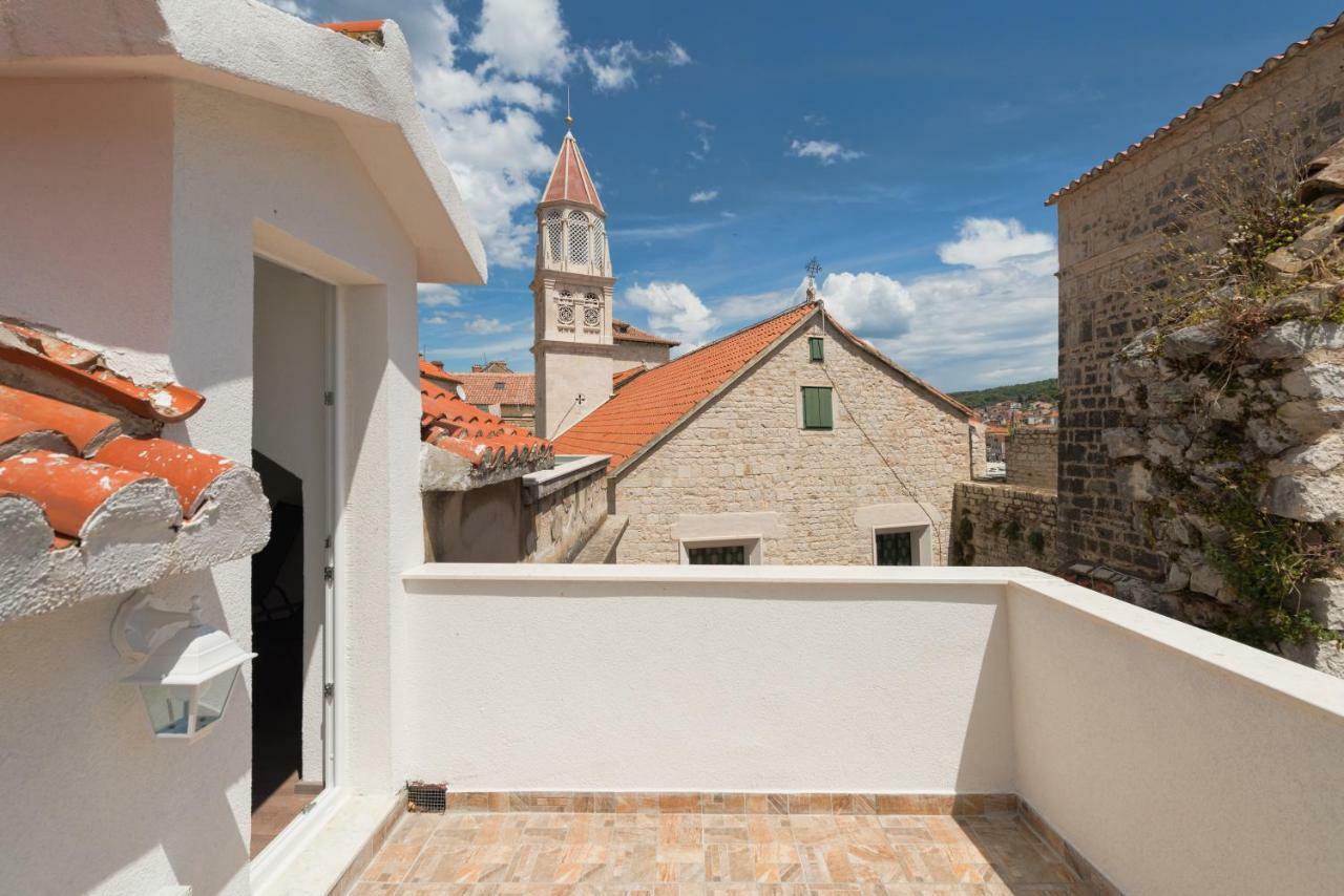 Villa Lino**** In The Heart Of Old Town Trogir Extérieur photo