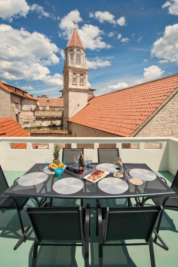 Villa Lino**** In The Heart Of Old Town Trogir Extérieur photo